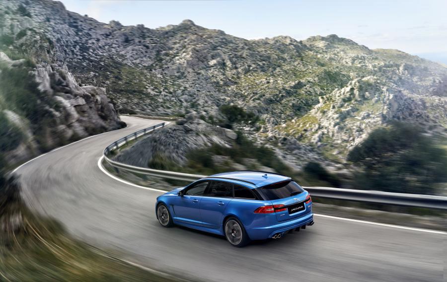  Jaguar XFR-S Sportbrake 2014 года  (UK) (фото 43 из 50)